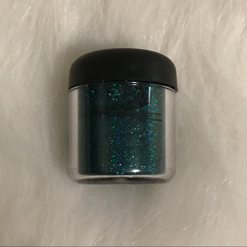 Mac Glitter in Jewel Marine